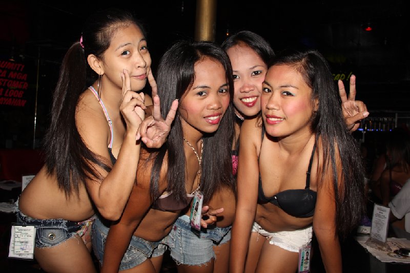 Тайские Проститутки В Ночном Городе